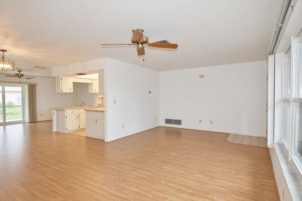 1379 Everest Rd Property Photo 12