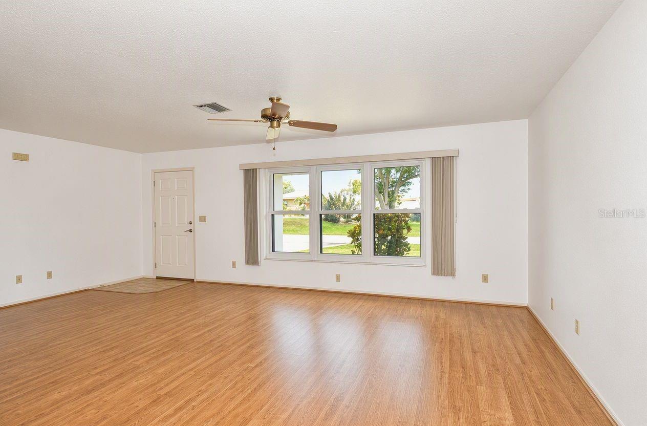 1379 Everest Rd Property Photo 13