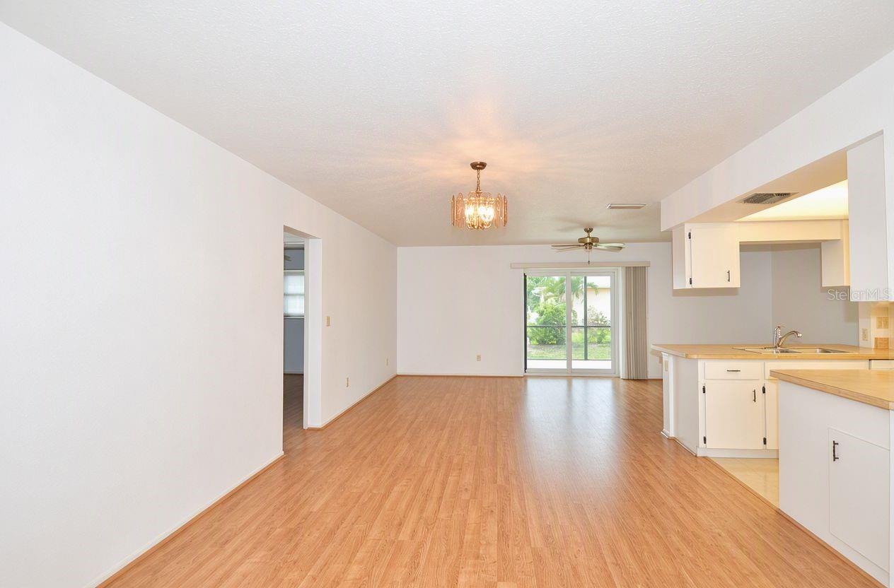 1379 Everest Rd Property Photo 14