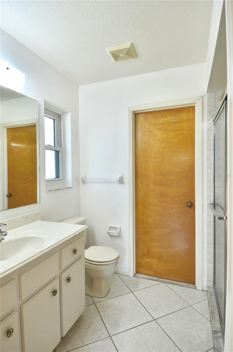1379 Everest Rd Property Photo 23