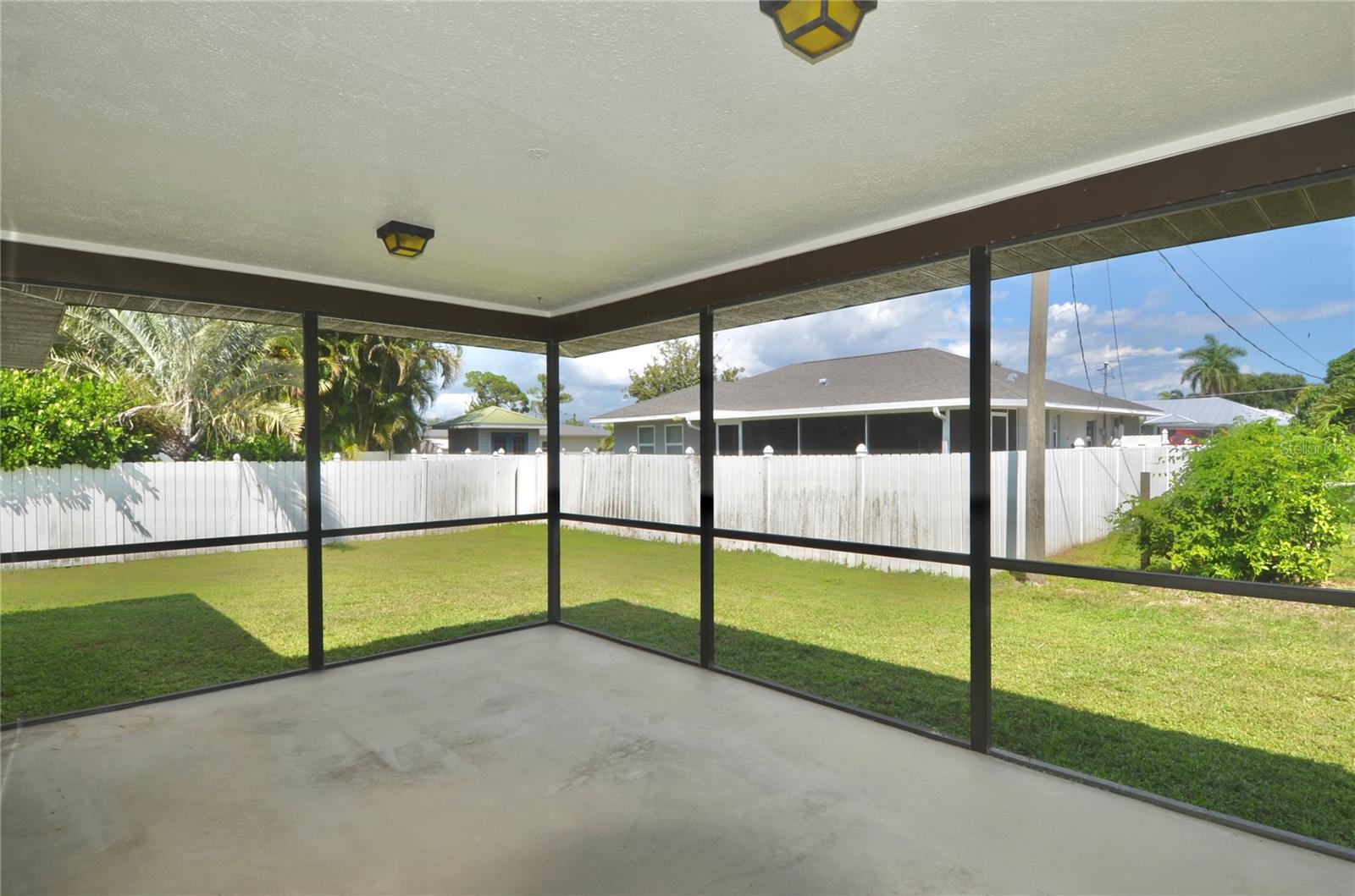 1379 Everest Rd Property Photo 31