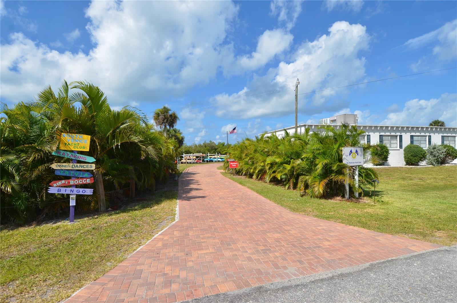 1379 Everest Rd Property Photo 44