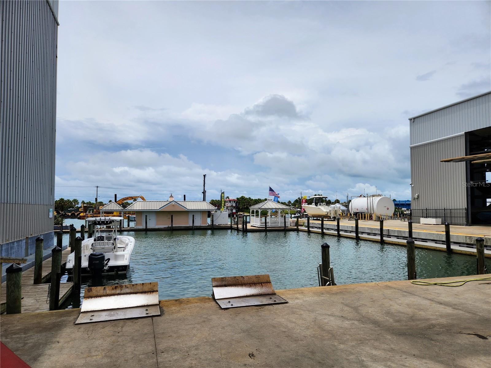 100 Circuit Rd #n12 Property Photo 4