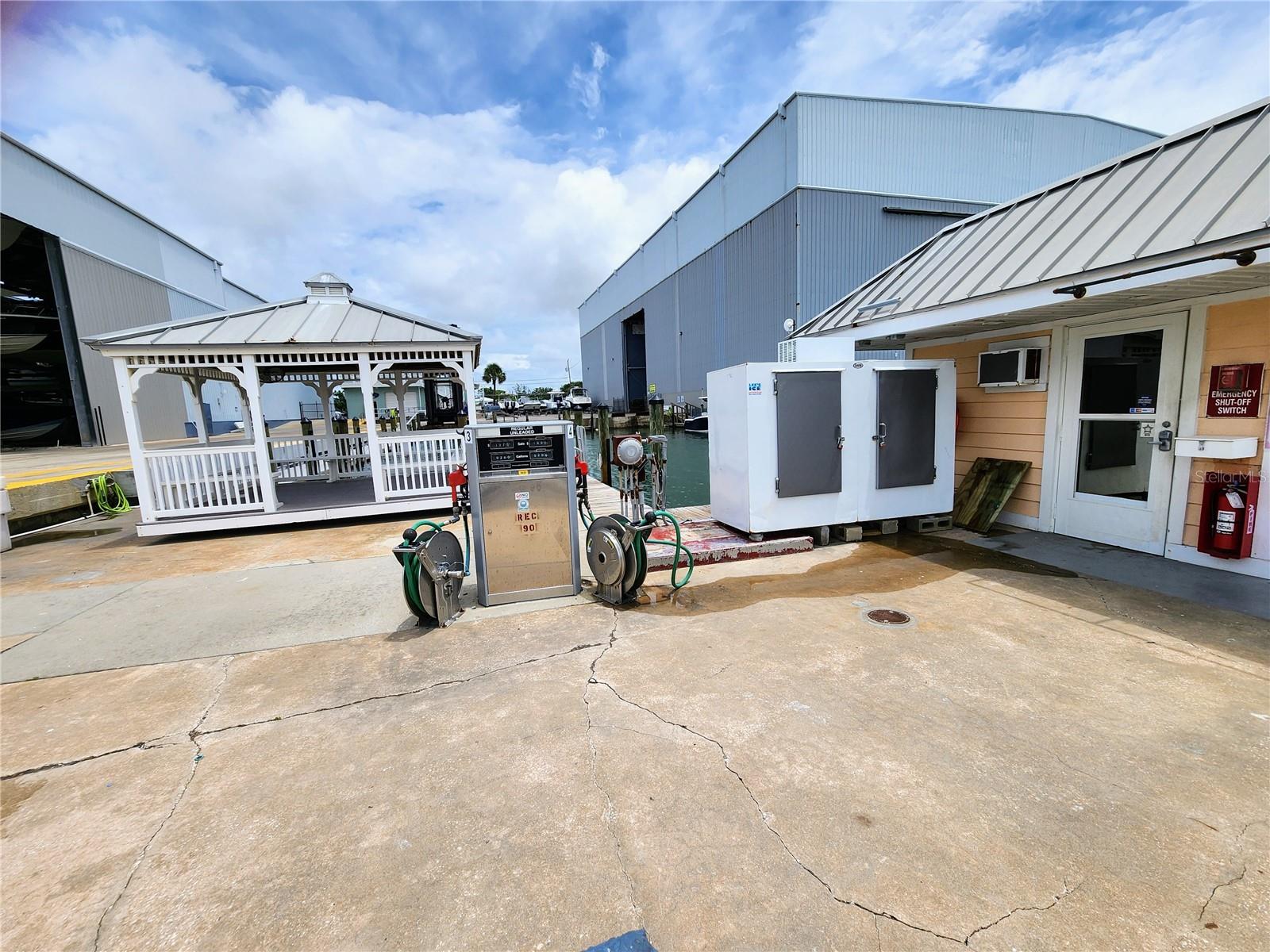 100 Circuit Rd #n12 Property Photo 6