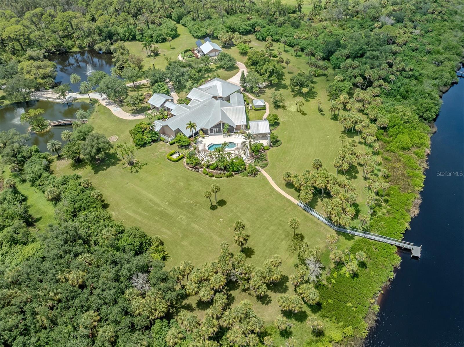 630 N River Rd Property Photo 90