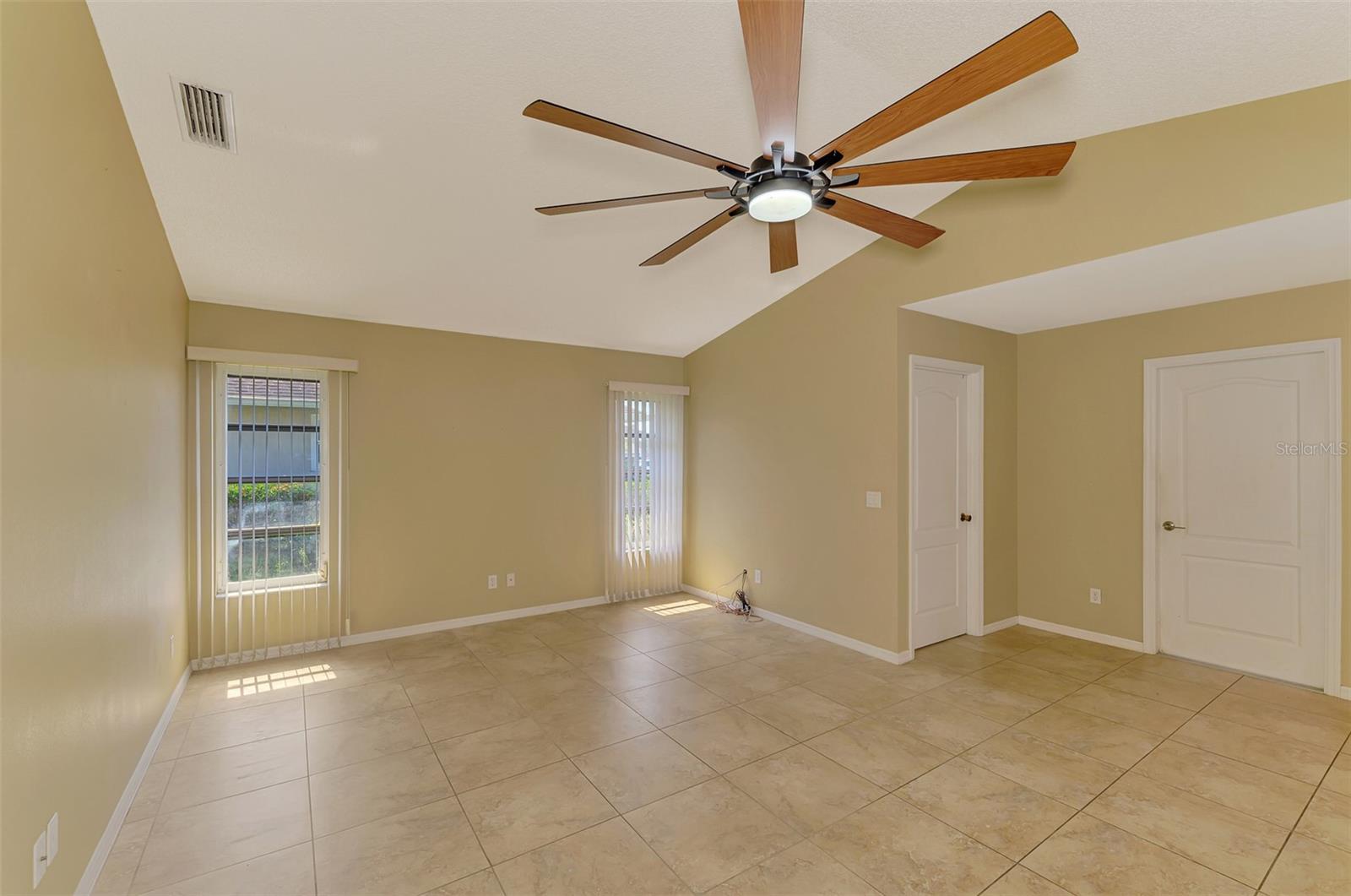 3706 Slayton Ave Property Photo 14