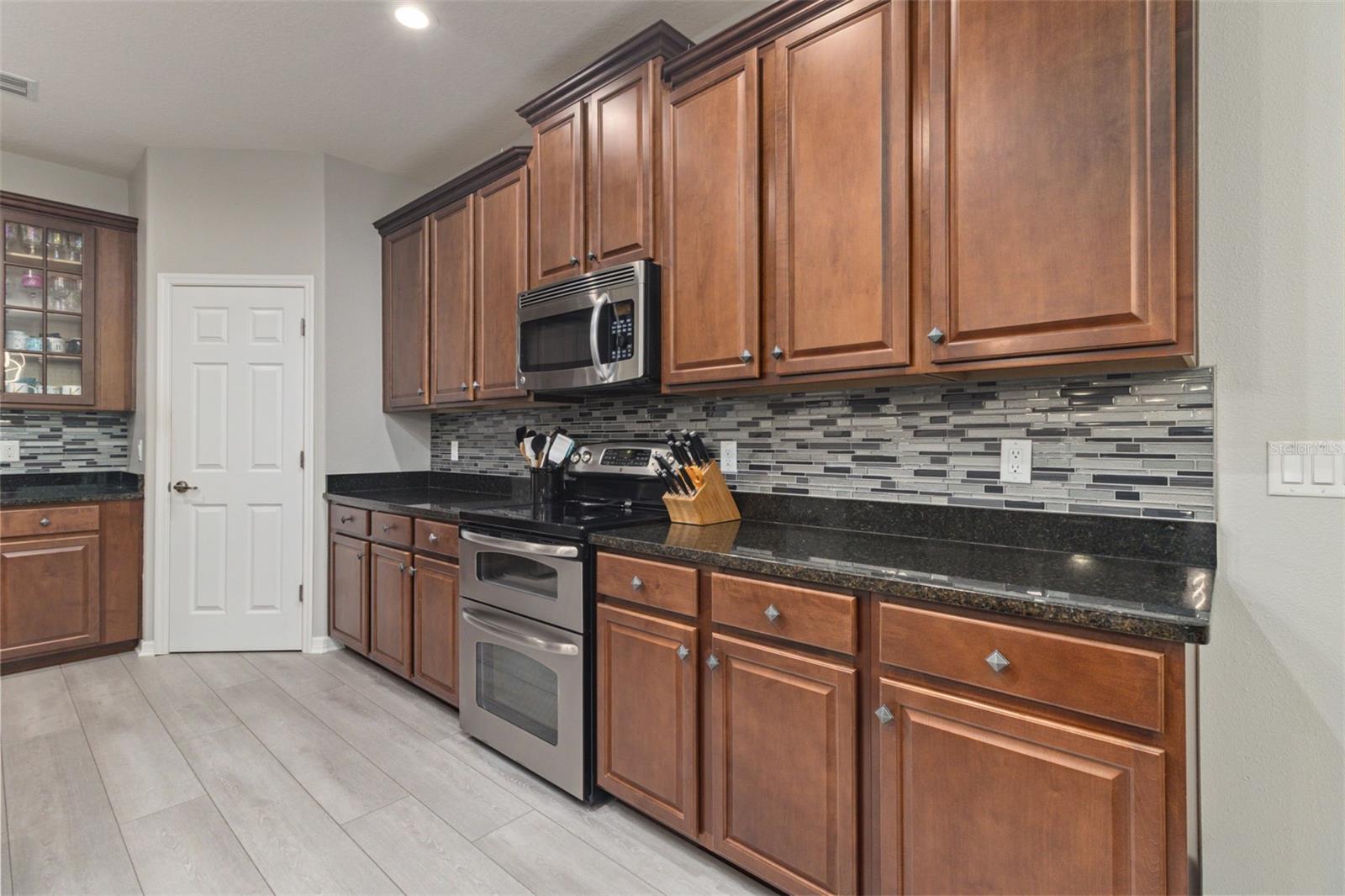 5512 74th Pl E Property Photo 10