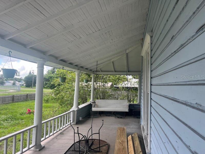 523 N Lee Ave Property Photo 3