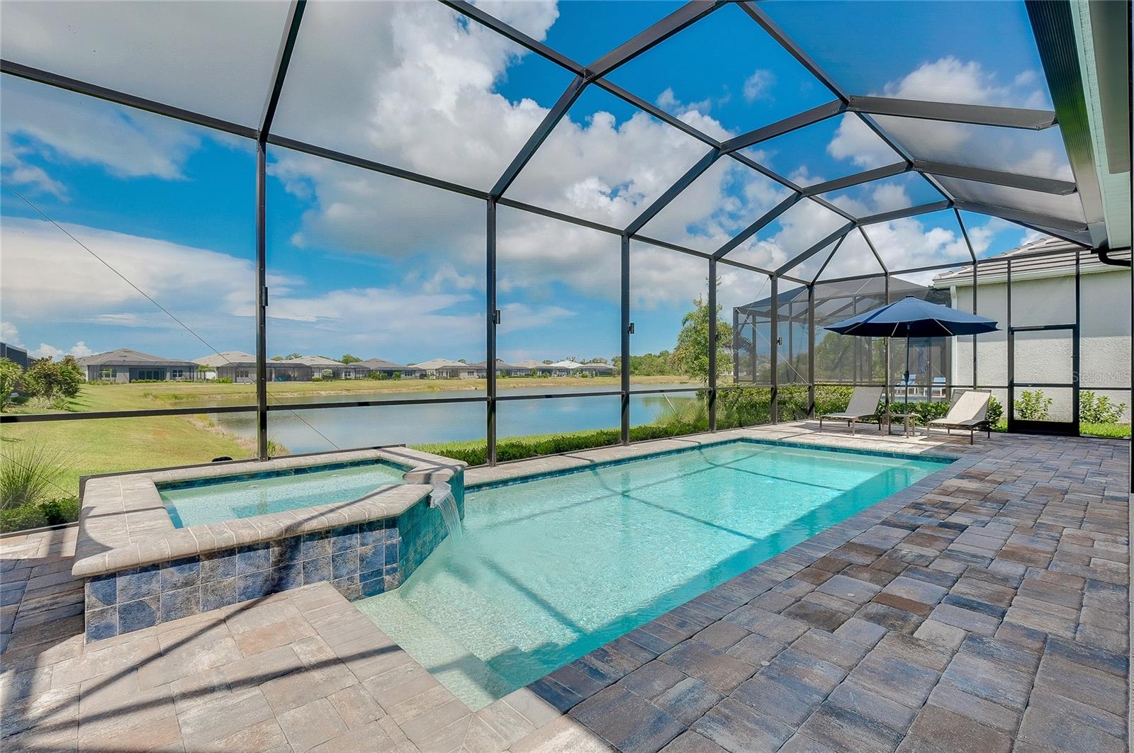 10105 Beachwalk Dr Property Photo 3