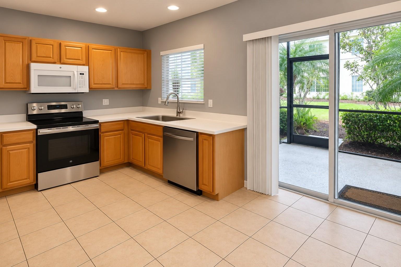 215 Cape Harbour Loop #103 Property Photo 2