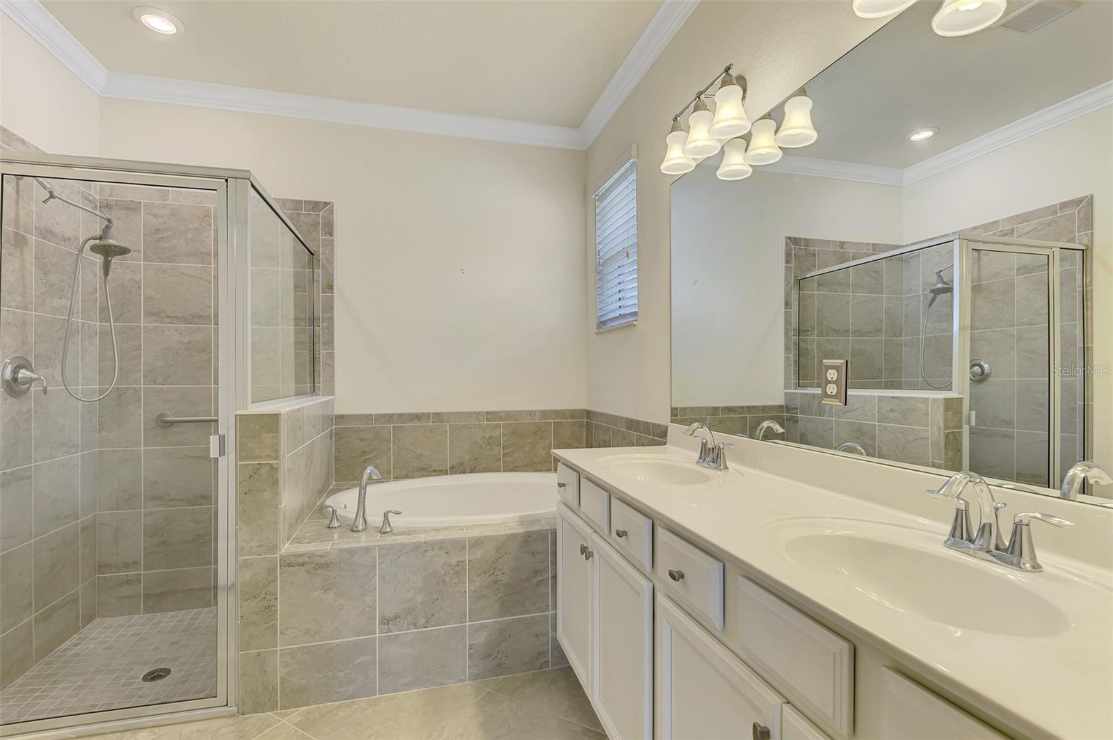 9824 Hilltop Dr Property Photo 34