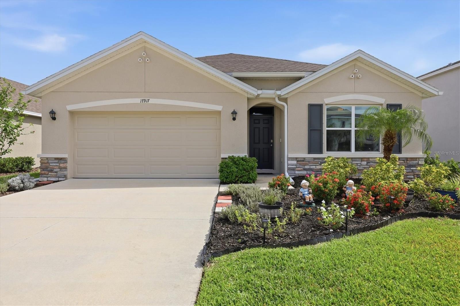 17917 Canopy Pl Property Photo 2
