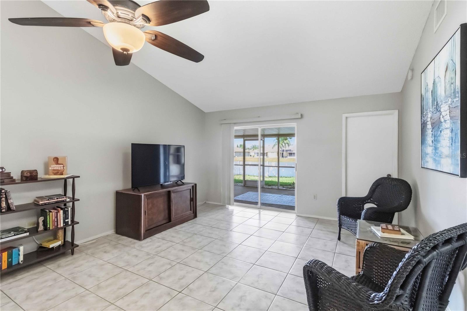 13437 Beechberry Dr Property Photo 3