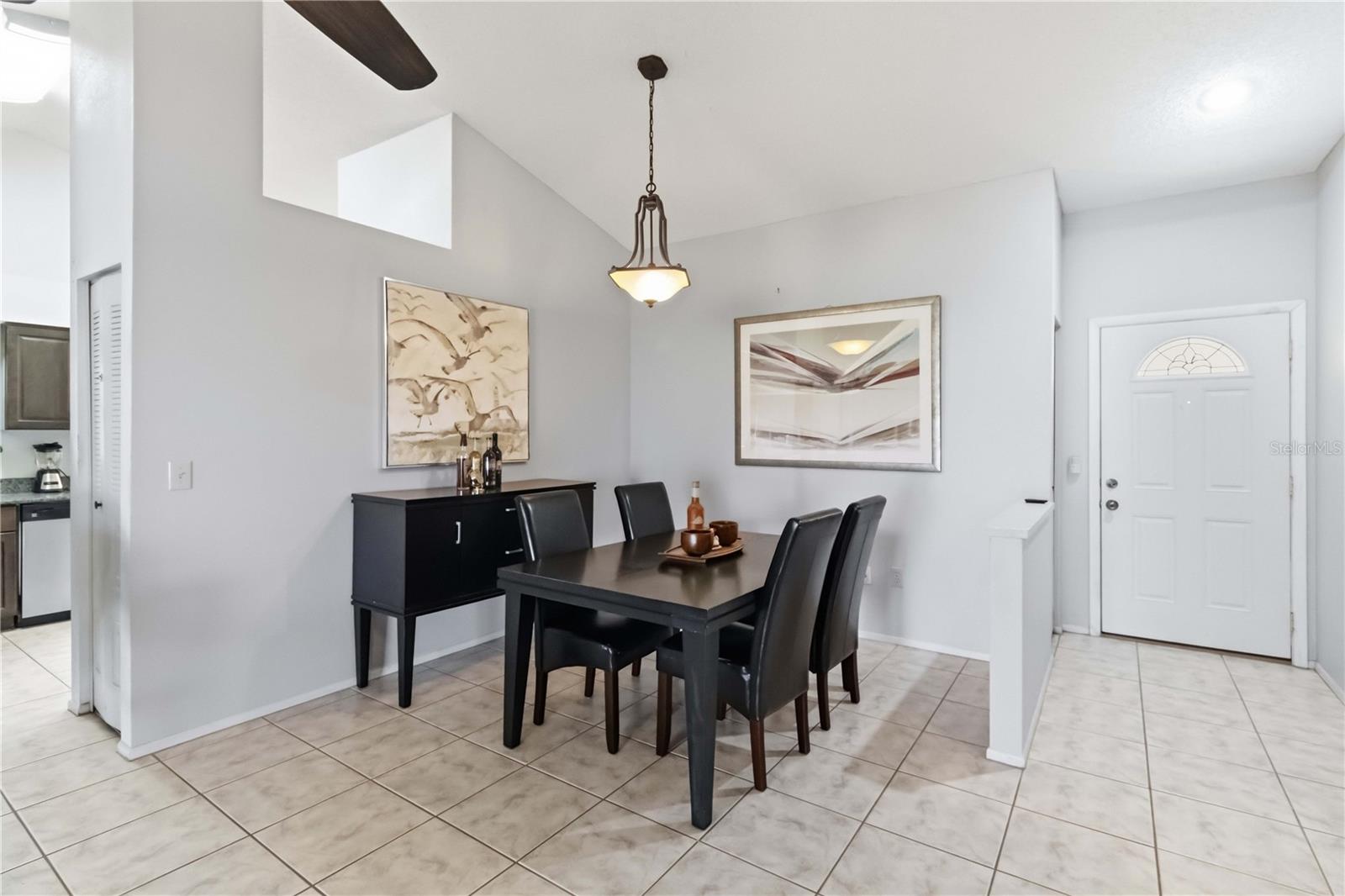 13437 Beechberry Dr Property Photo 6