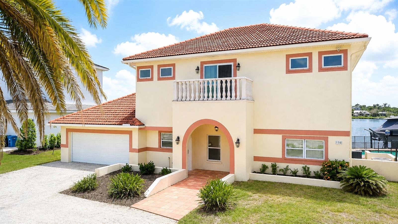 919 Key Way Property Photo 1