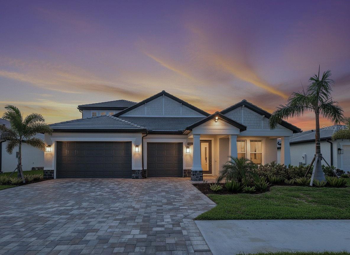 1684 Lugano Cir Property Photo 4