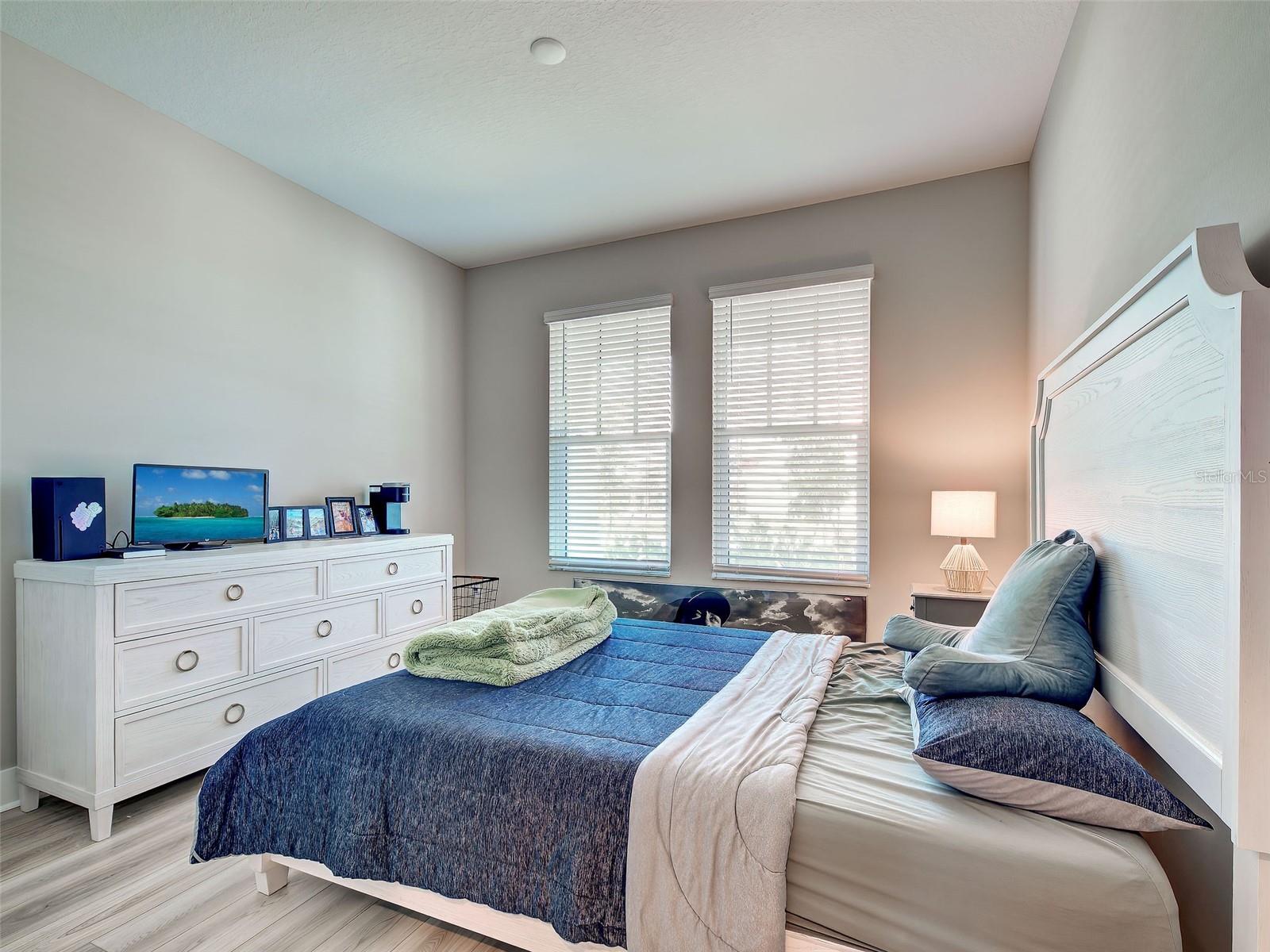 1684 Lugano Cir Property Photo 28