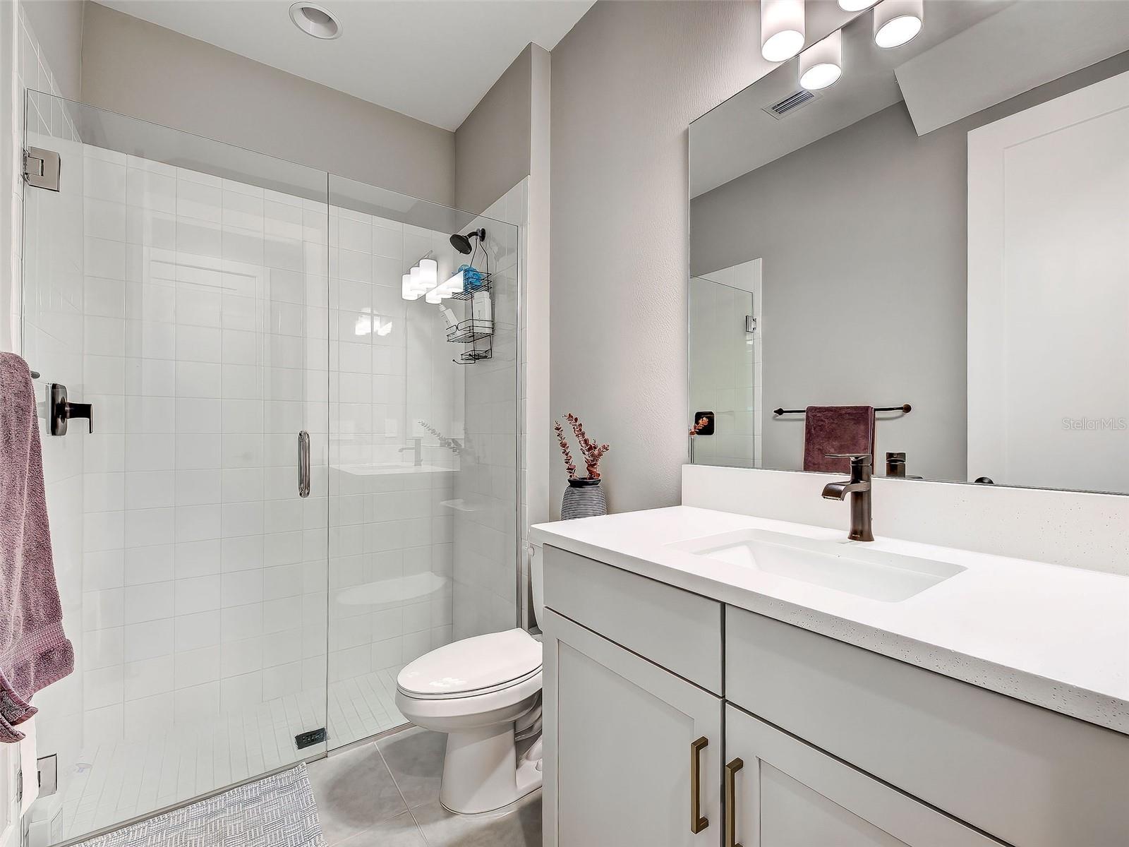 1684 Lugano Cir Property Photo 33