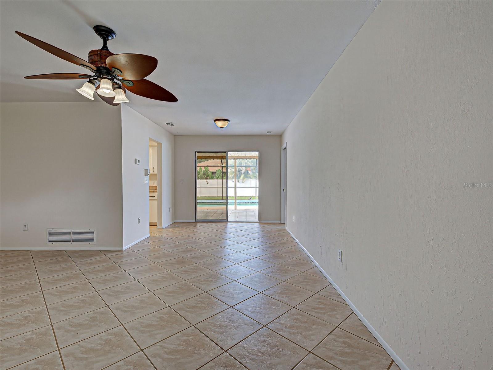 3640 Sterling Rd Property Photo 15