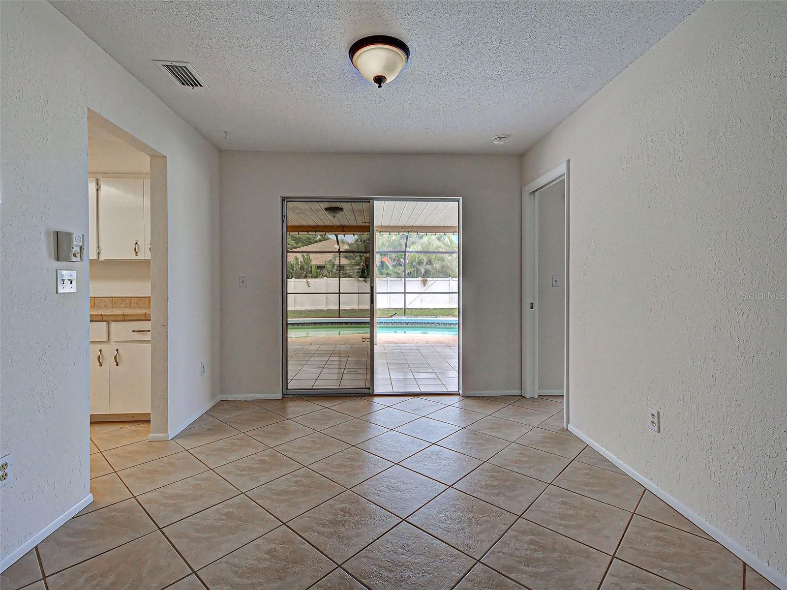 3640 Sterling Rd Property Photo 16