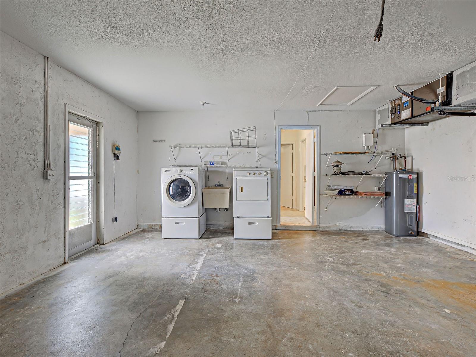 3640 Sterling Rd Property Photo 25