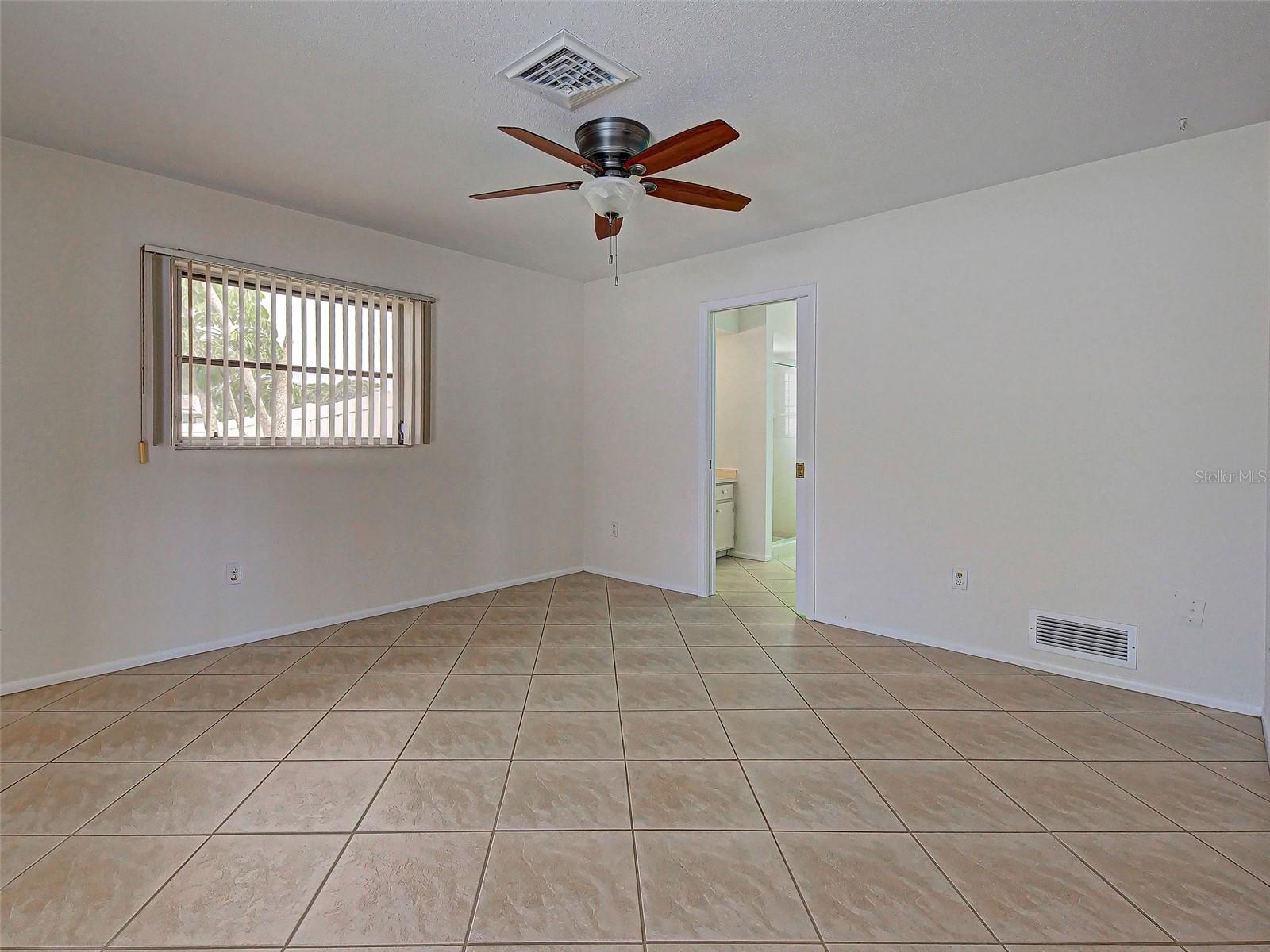 3640 Sterling Rd Property Photo 39