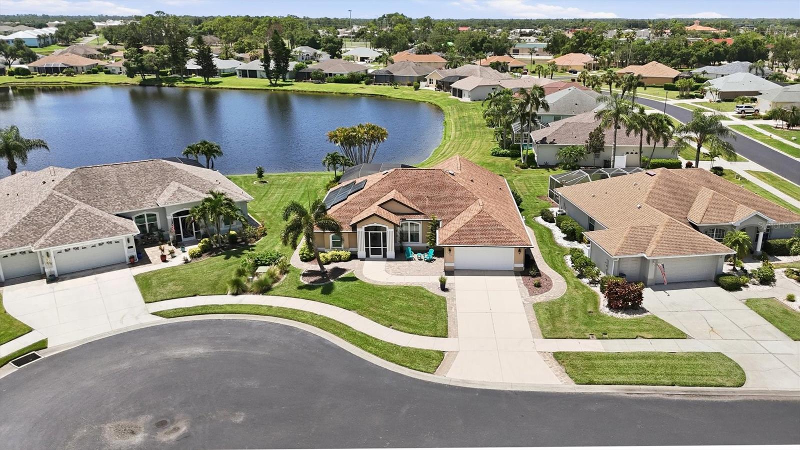 5376 Oakmont Ct Property Photo 7