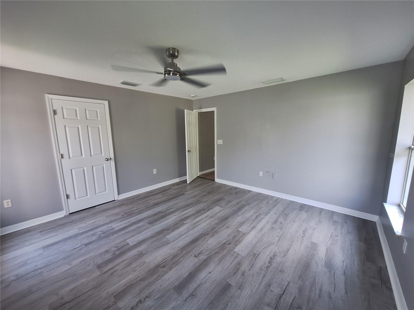 1220 Waycross St Property Photo 12