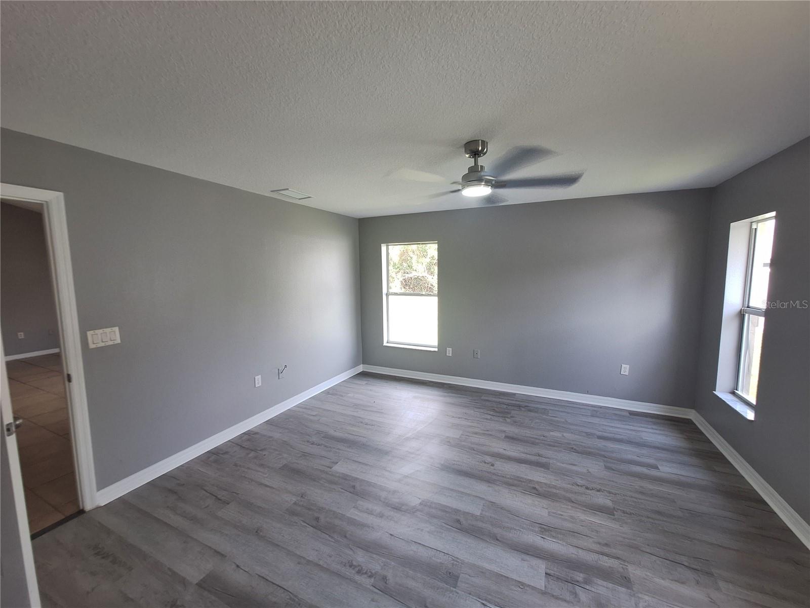 1220 Waycross St Property Photo 13