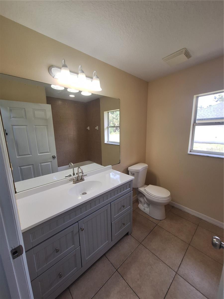 1220 Waycross St Property Photo 27