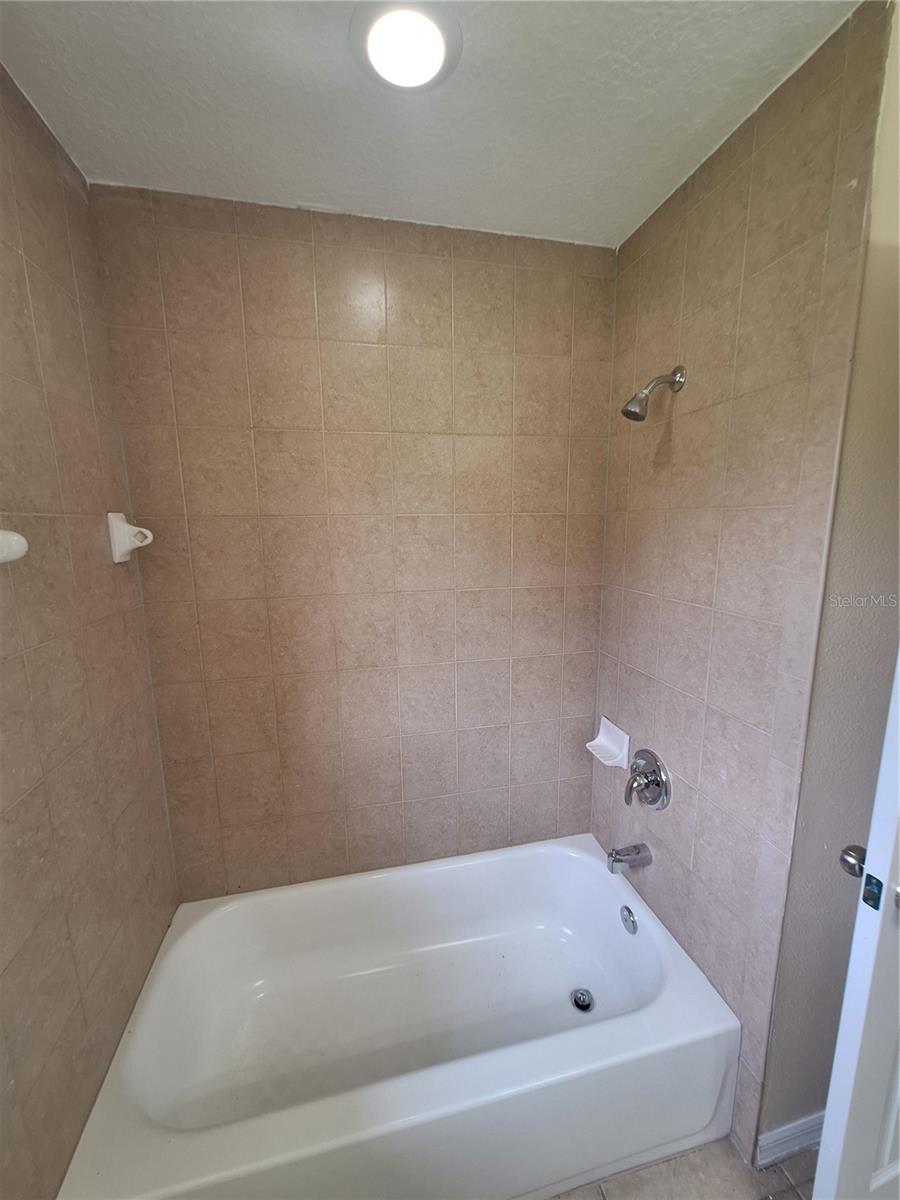 1220 Waycross St Property Photo 28