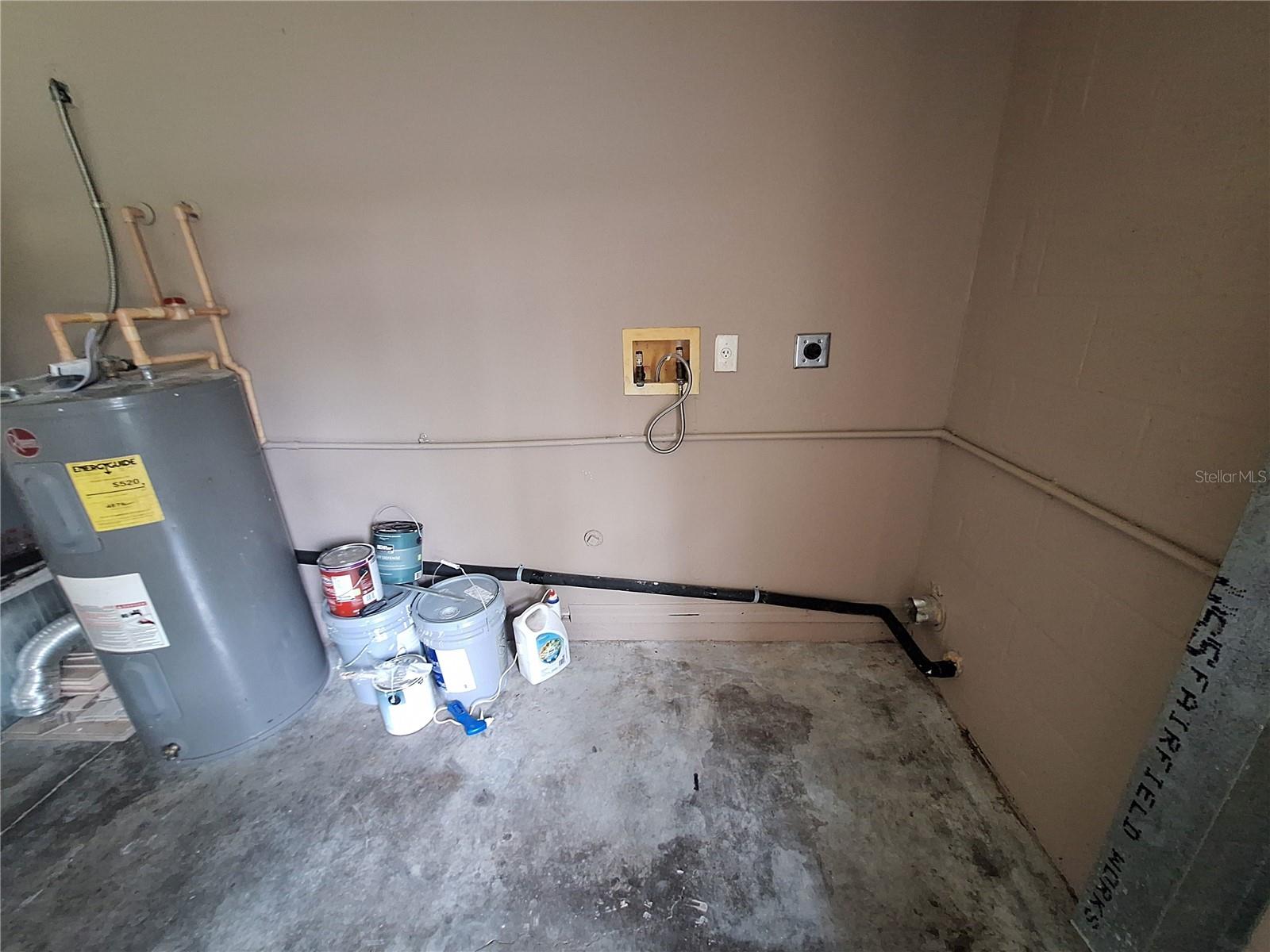 1220 Waycross St Property Photo 32