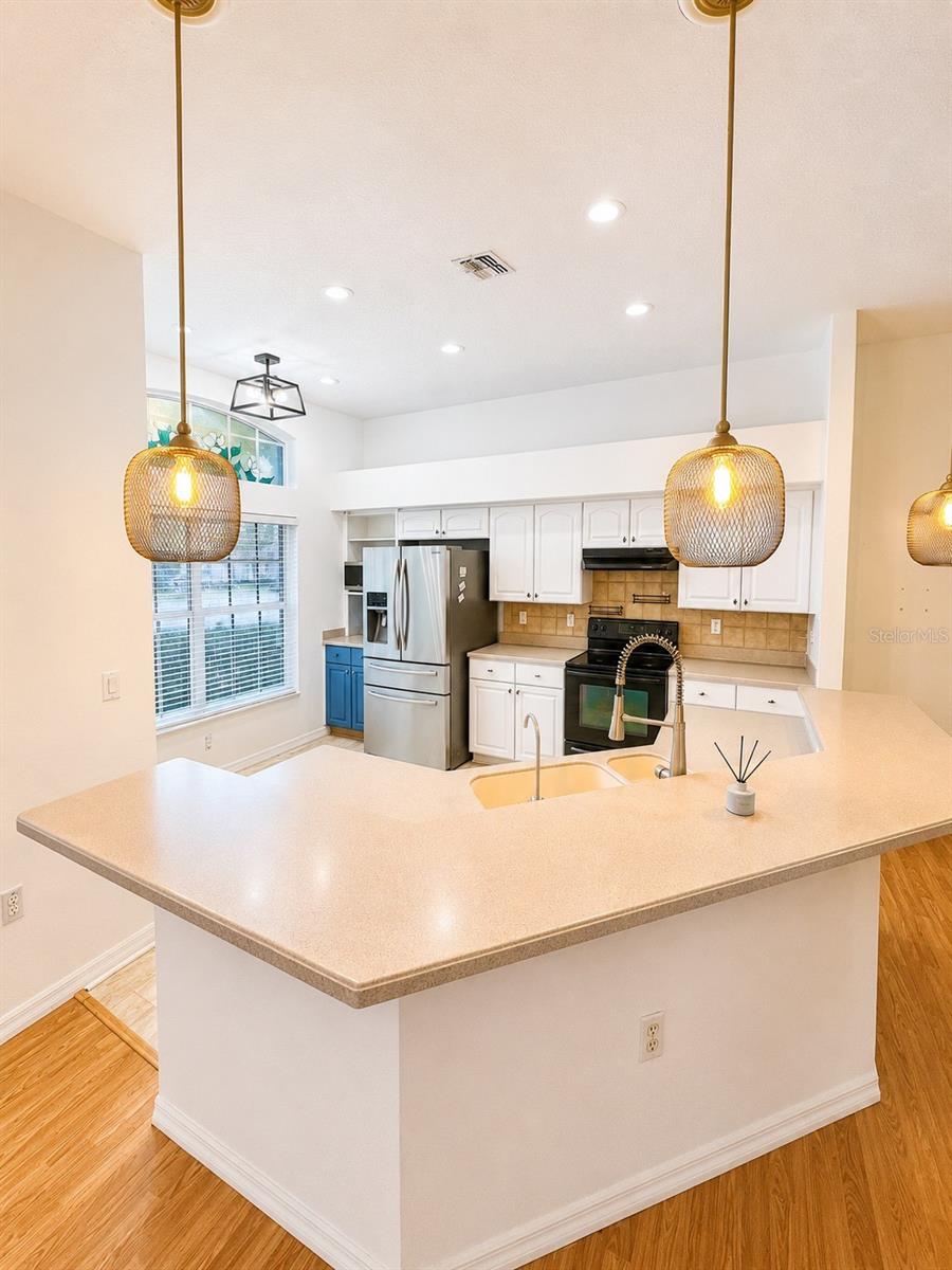 12716 Balsam Ave Property Photo 9