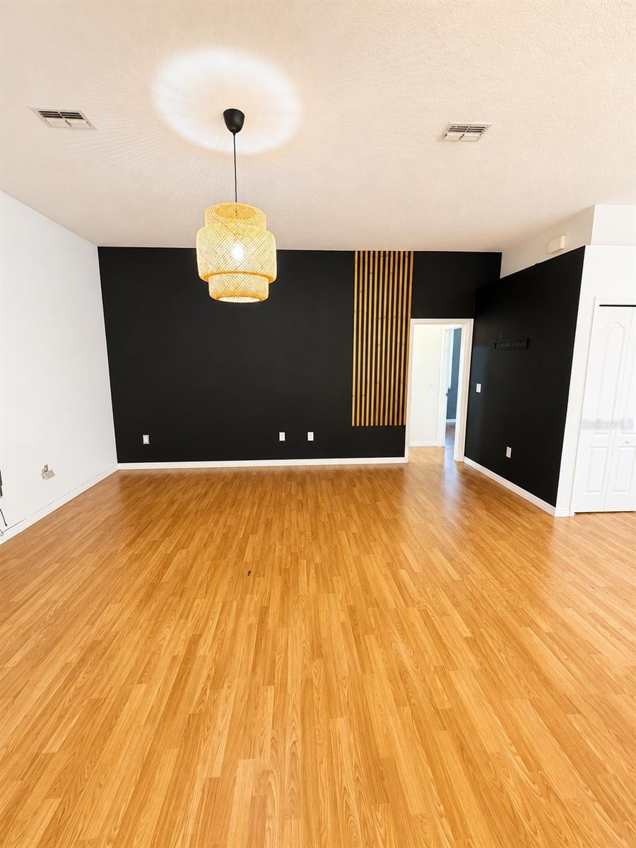 12716 Balsam Ave Property Photo 10
