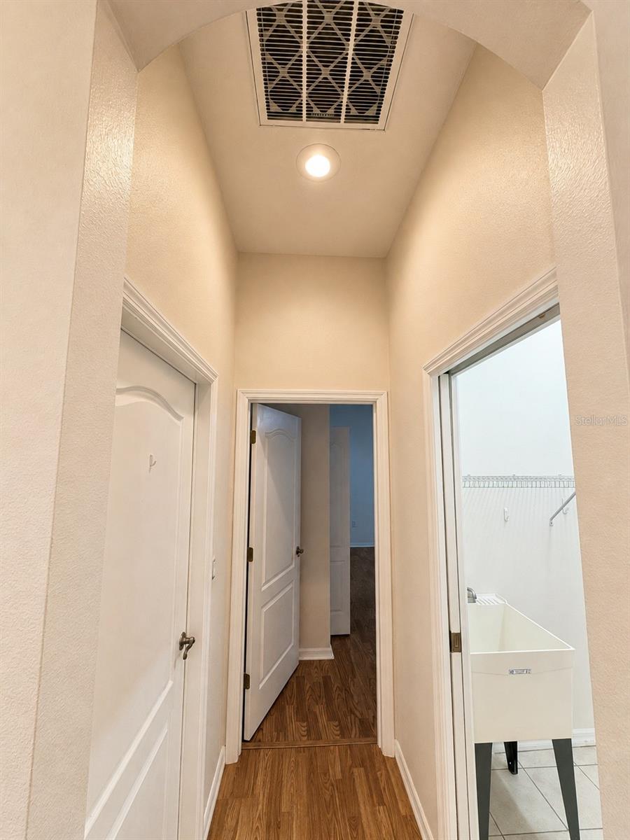 12716 Balsam Ave Property Photo 16