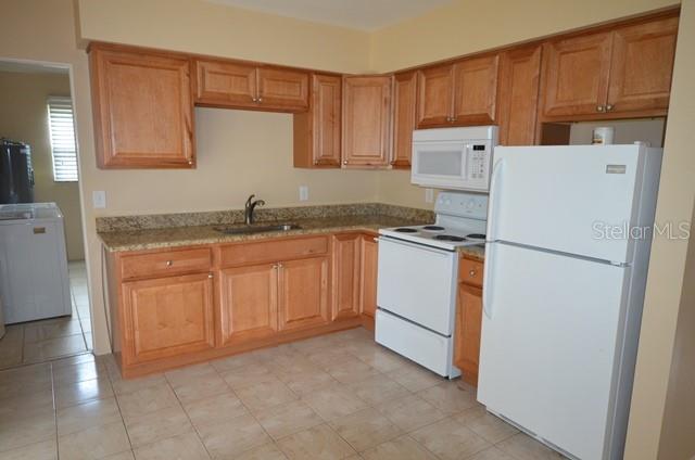 612 Shamrock Blvd Property Photo 6