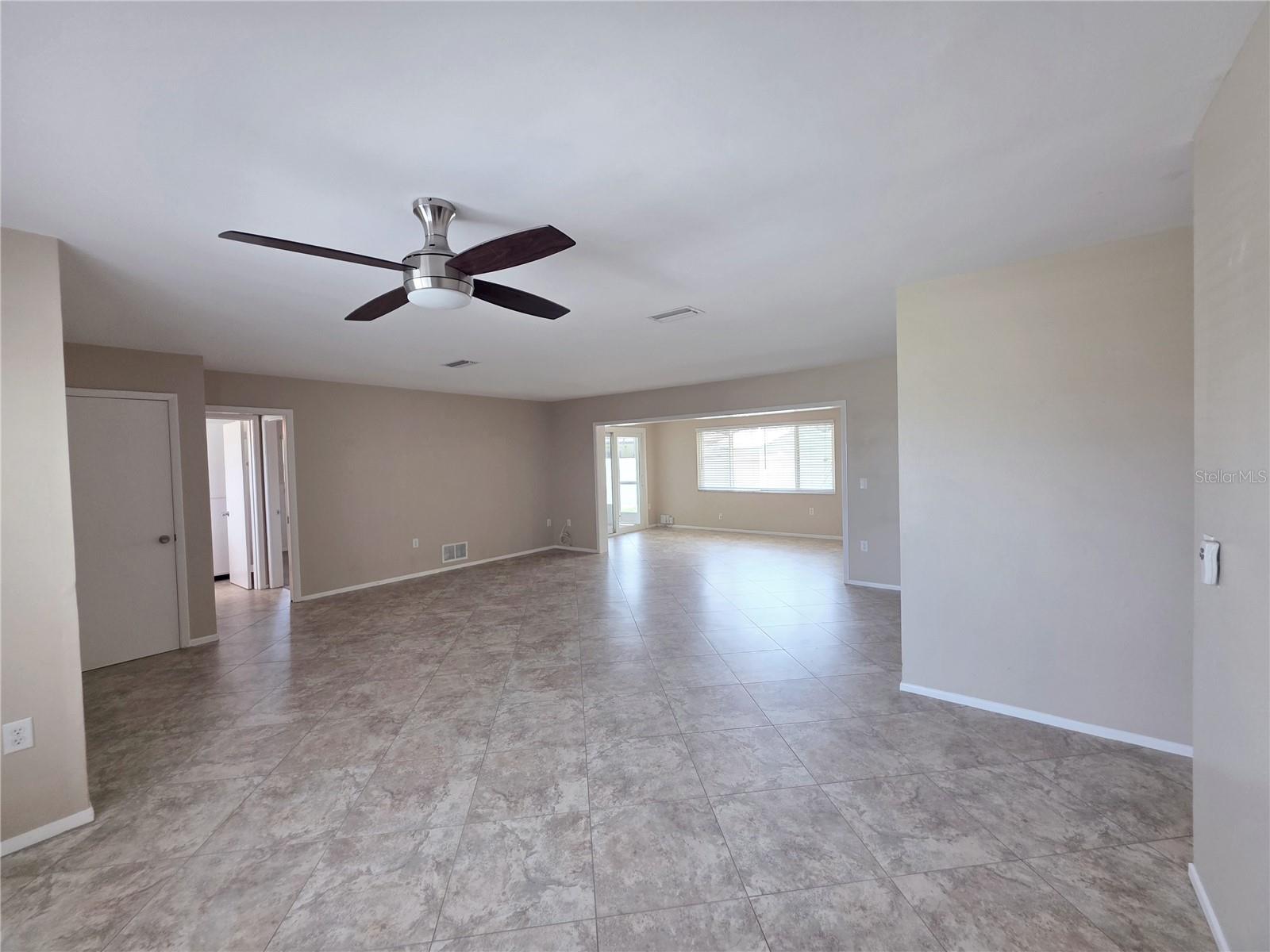 352 Pine Tree Rd Property Photo 6