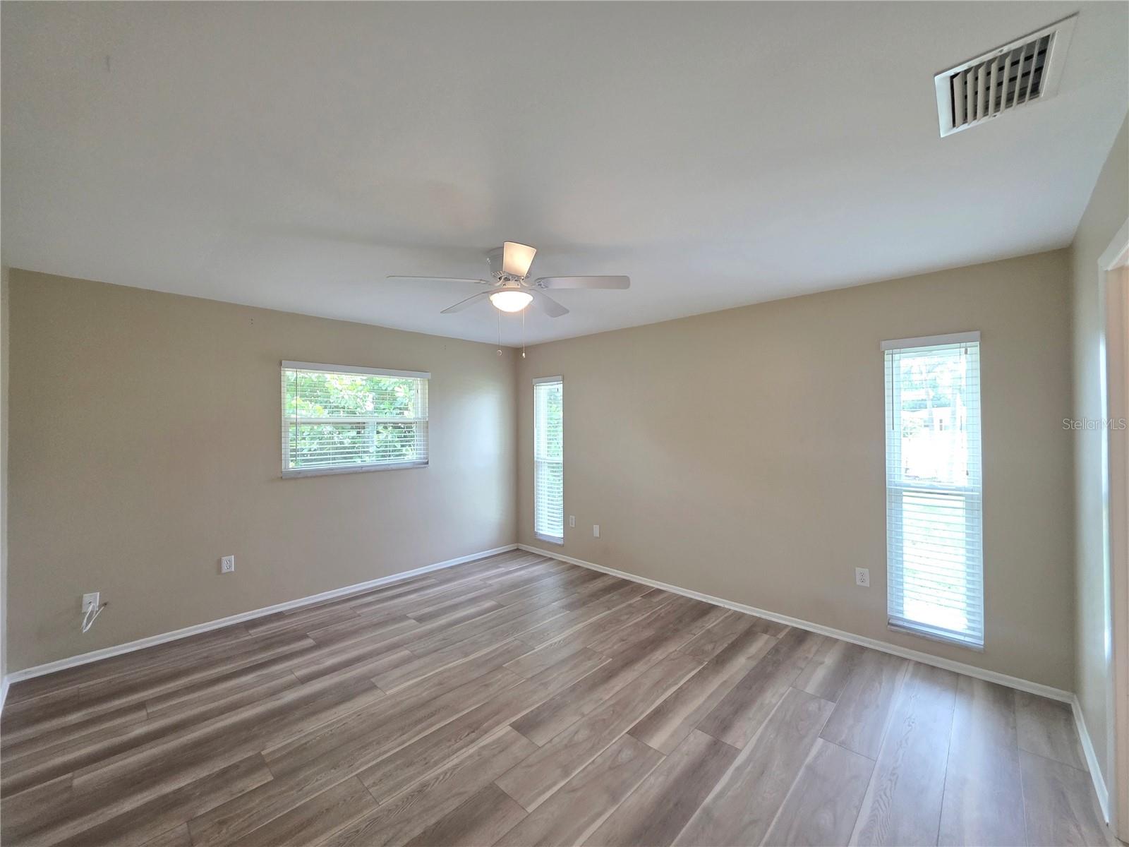 352 Pine Tree Rd Property Photo 14
