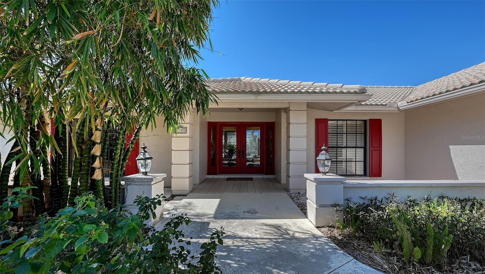 1109 Delacroix Cir Property Photo 1