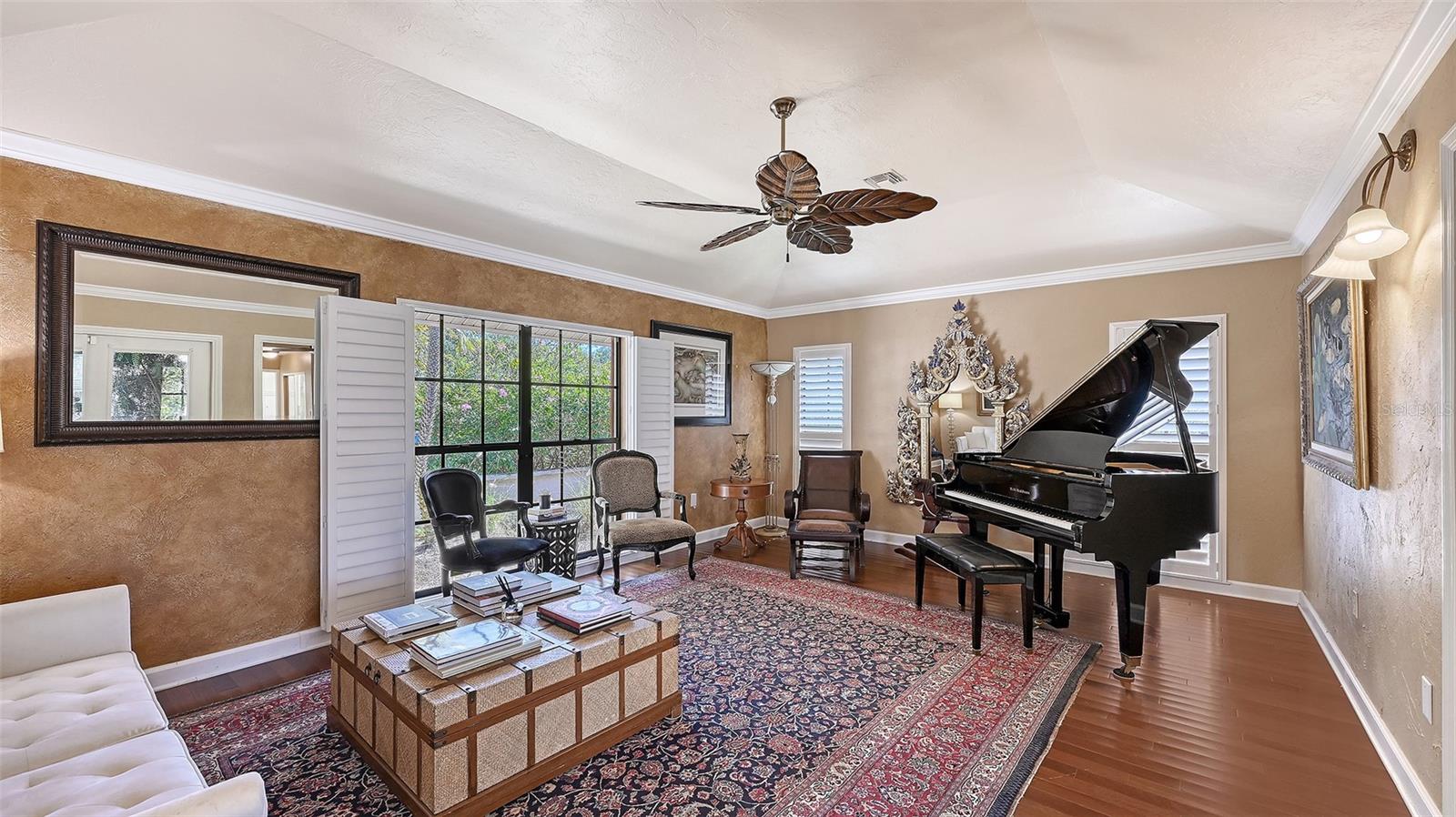 1109 Delacroix Cir Property Photo 6