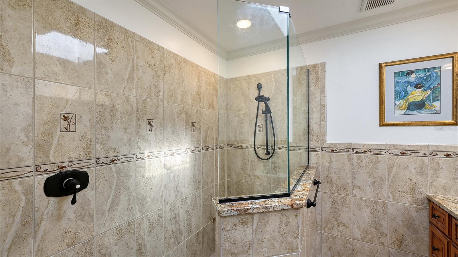 1109 Delacroix Cir Property Photo 34