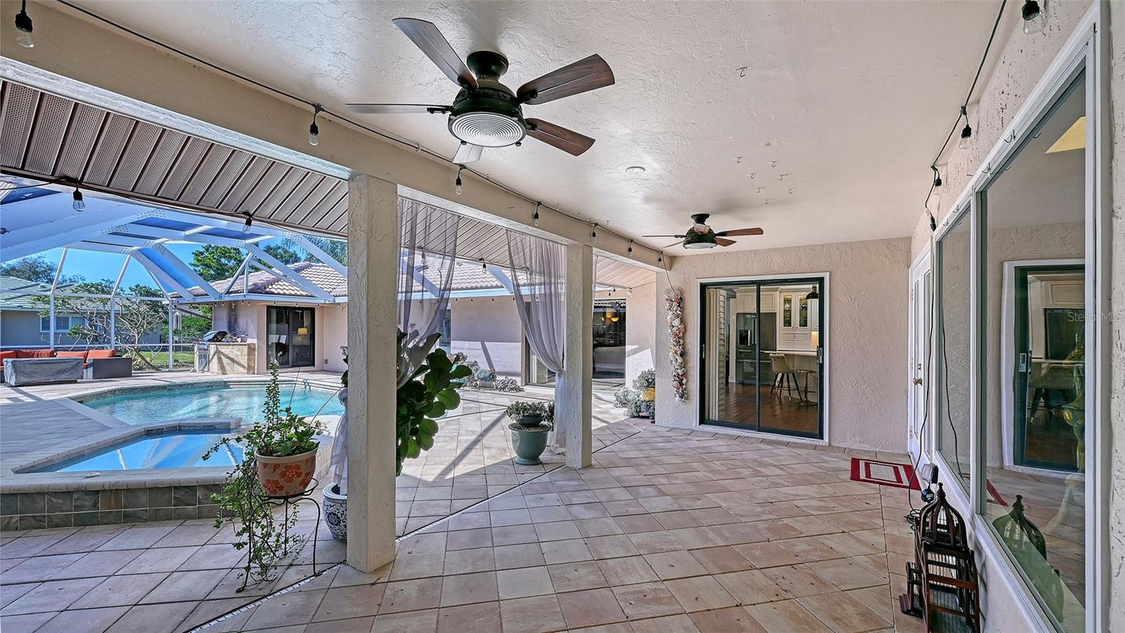 1109 Delacroix Cir Property Photo 43