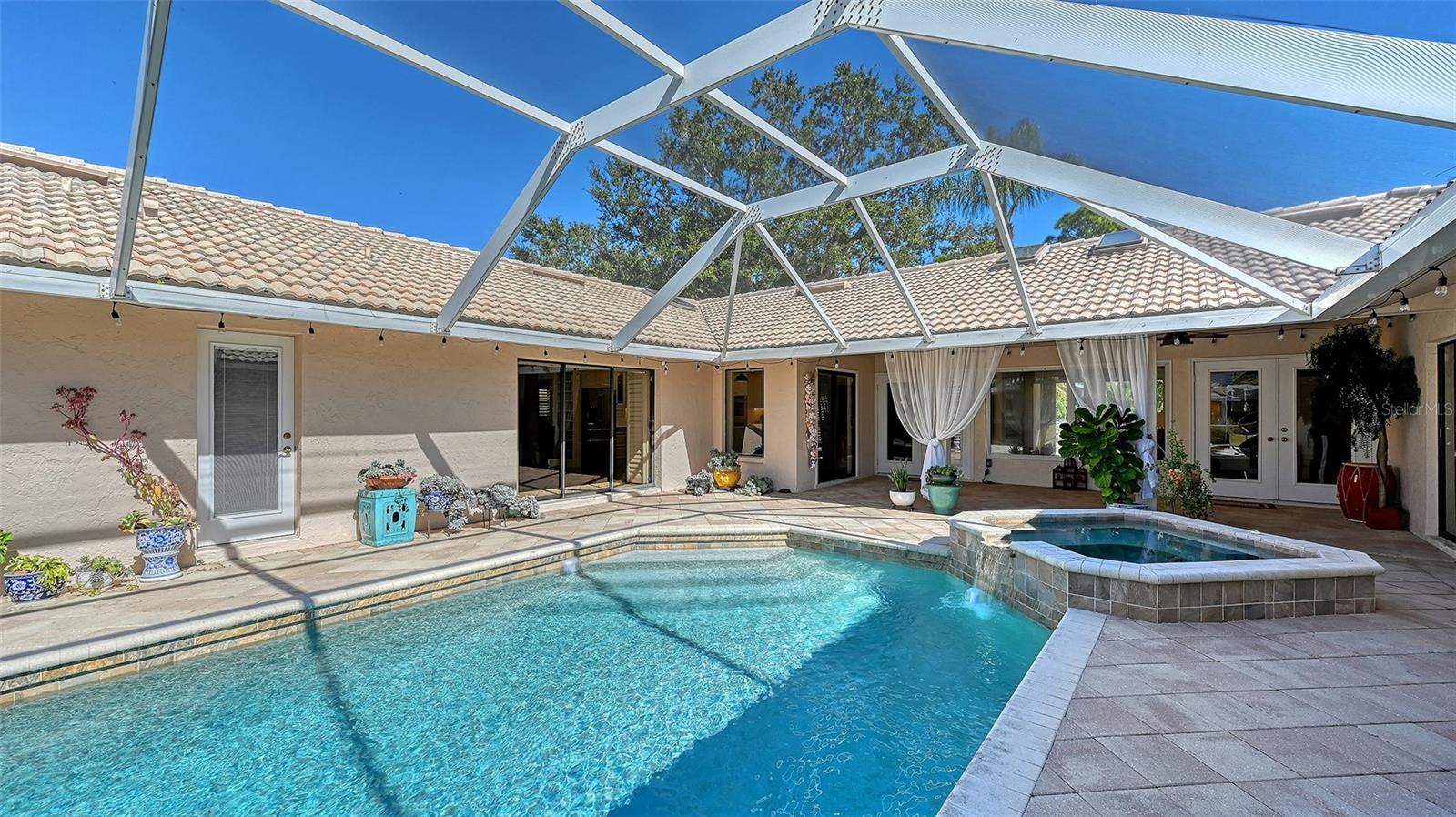 1109 Delacroix Cir Property Photo 48