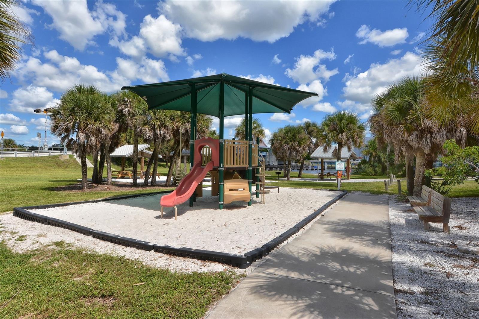 1109 Delacroix Cir Property Photo 76