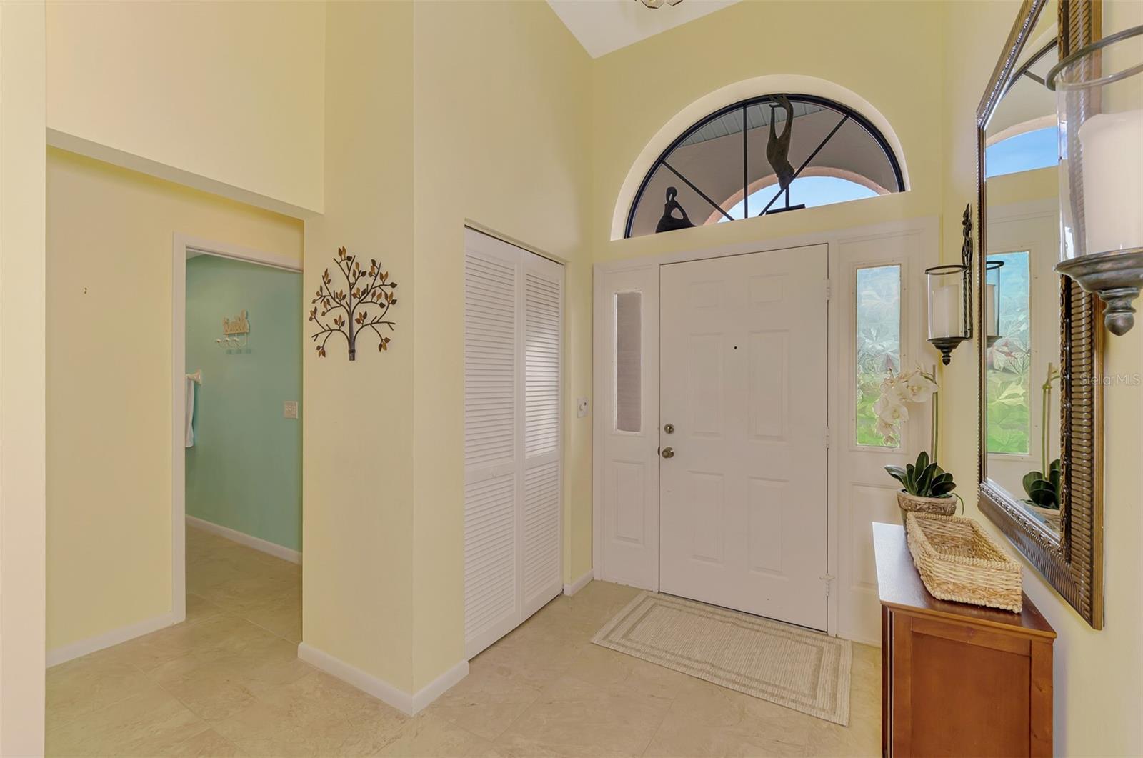 1934 Cove Pointe Dr Property Photo 9