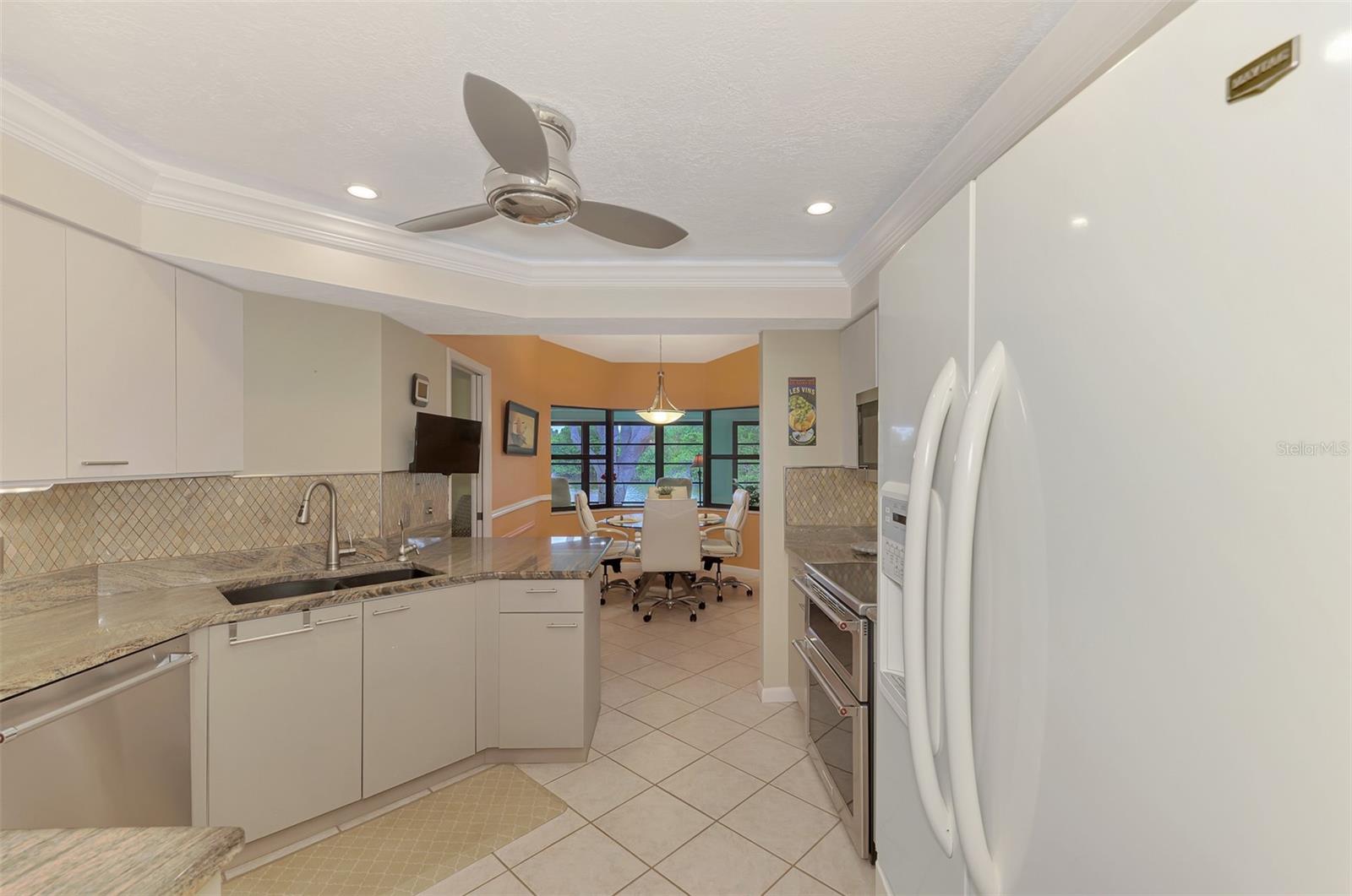 1934 Cove Pointe Dr Property Photo 20