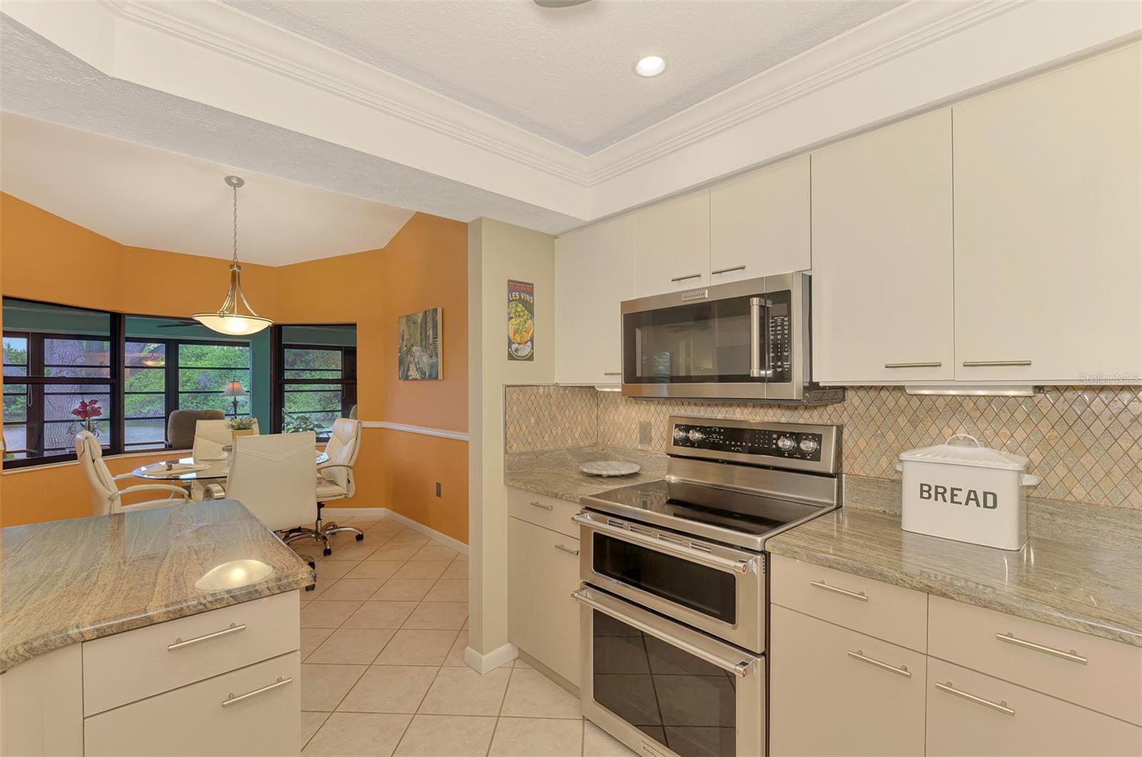 1934 Cove Pointe Dr Property Photo 23