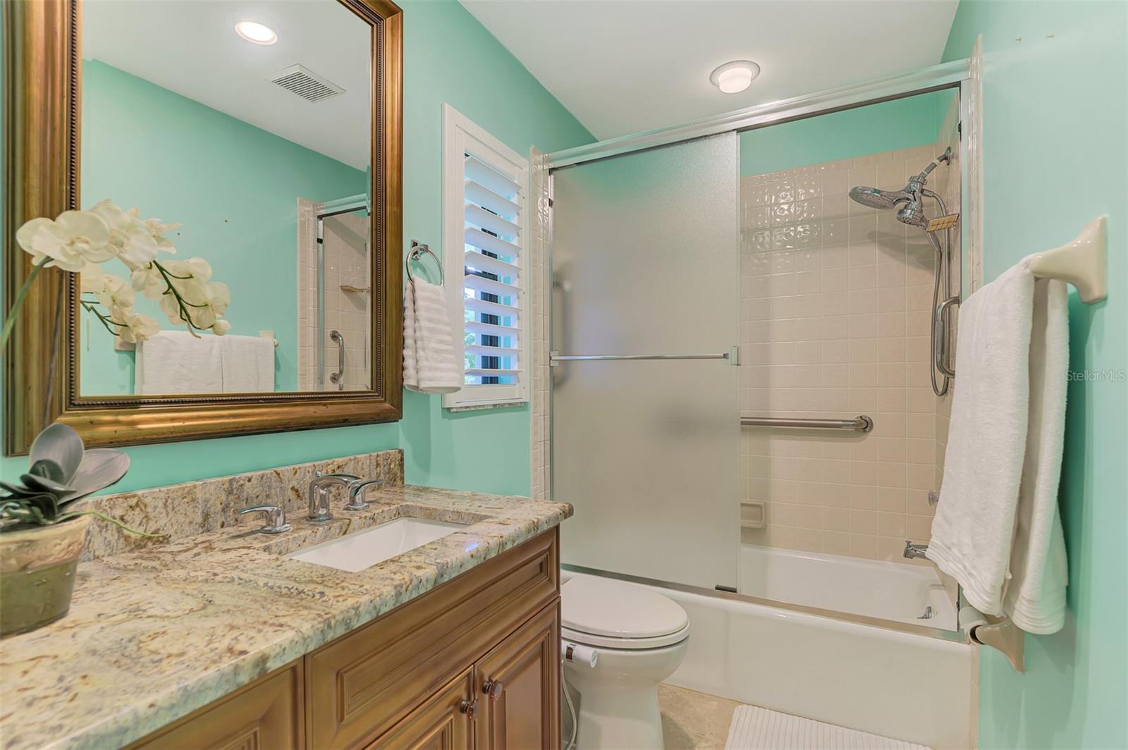 1934 Cove Pointe Dr Property Photo 41
