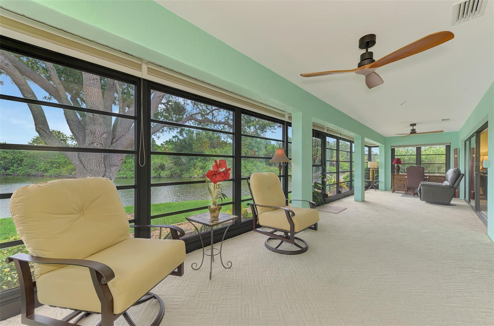 1934 Cove Pointe Dr Property Photo 46