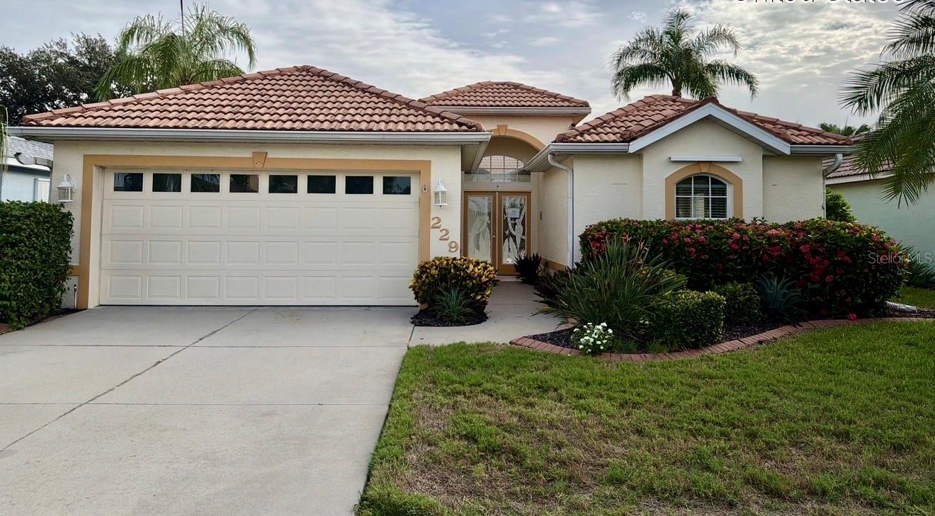 229 VENICE PALMS BLVD
